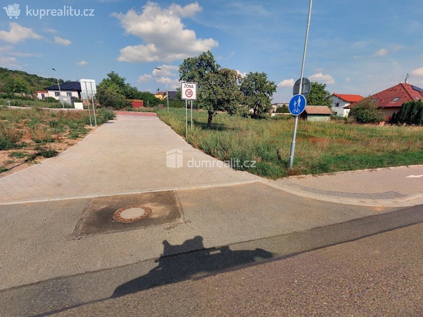 Prodej  stavebního pozemku 990 m^2 U Kola, Kutná Hora 