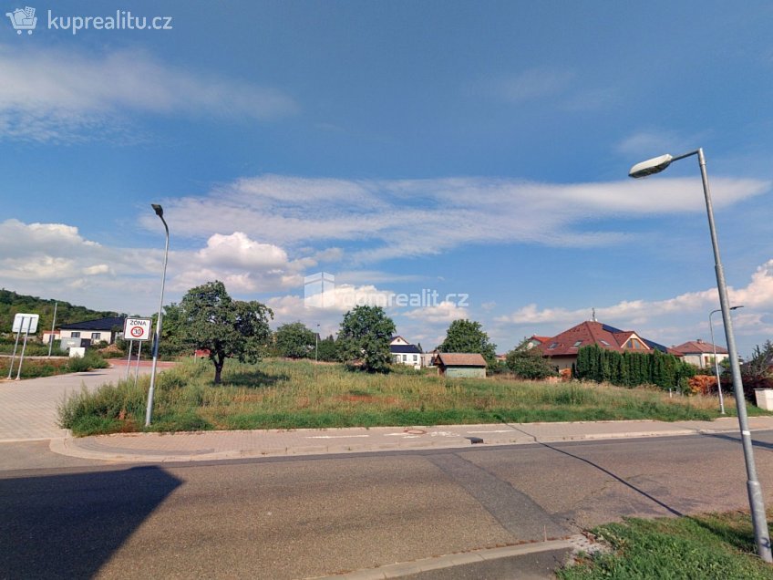 Prodej  stavebního pozemku 990 m^2 U Kola, Kutná Hora 