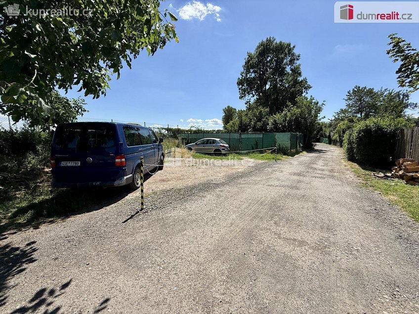 Prodej  zahrady 184 m^2 V Cihelnách, Veltrusy 