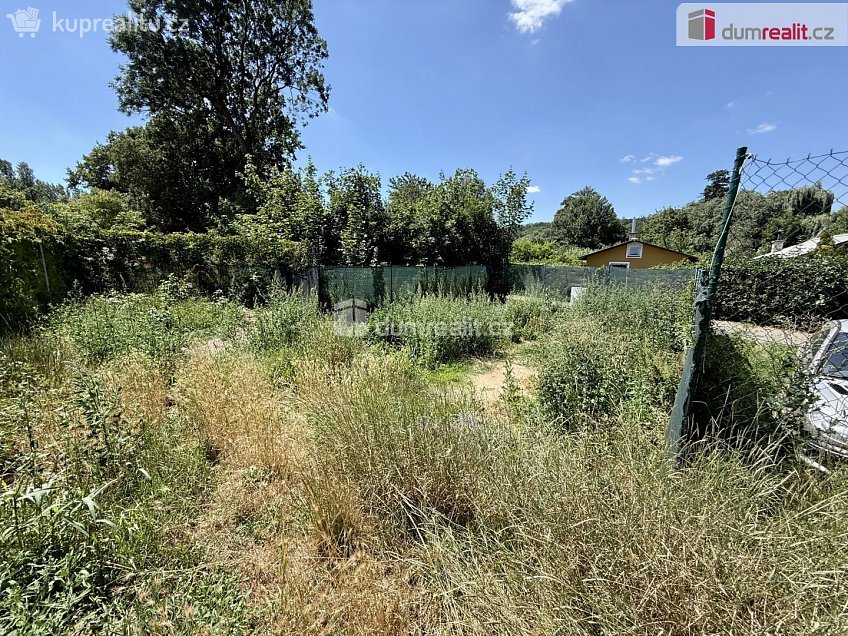 Prodej  zahrady 184 m^2 V Cihelnách, Veltrusy 