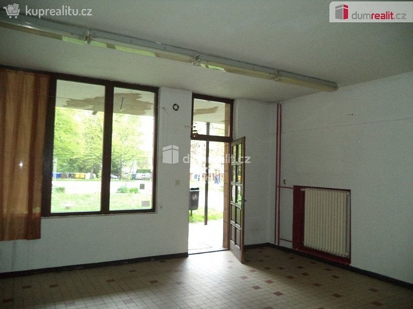 Pronájem  obchodních prostor 55 m^2 1. máje, Frýdek-Místek 