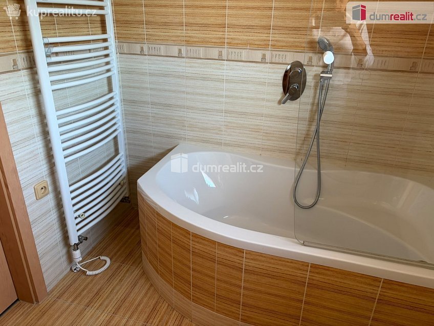 Pronájem bytu 2+kk 50 m^2 Malé nám., Lázně Kynžvart 