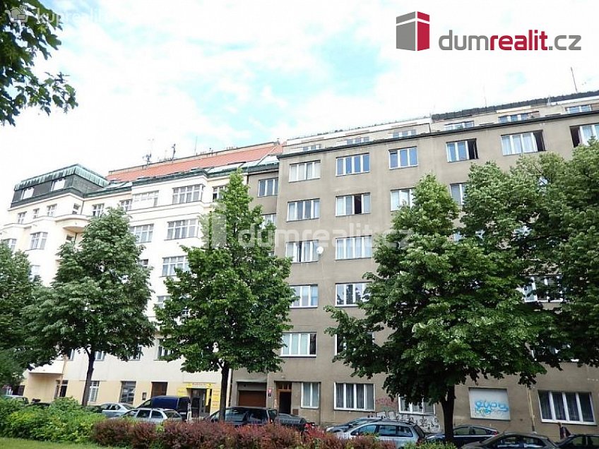 Pronájem bytu 1+1 29 m^2 náměstí Interbrigády, Praha 6 
