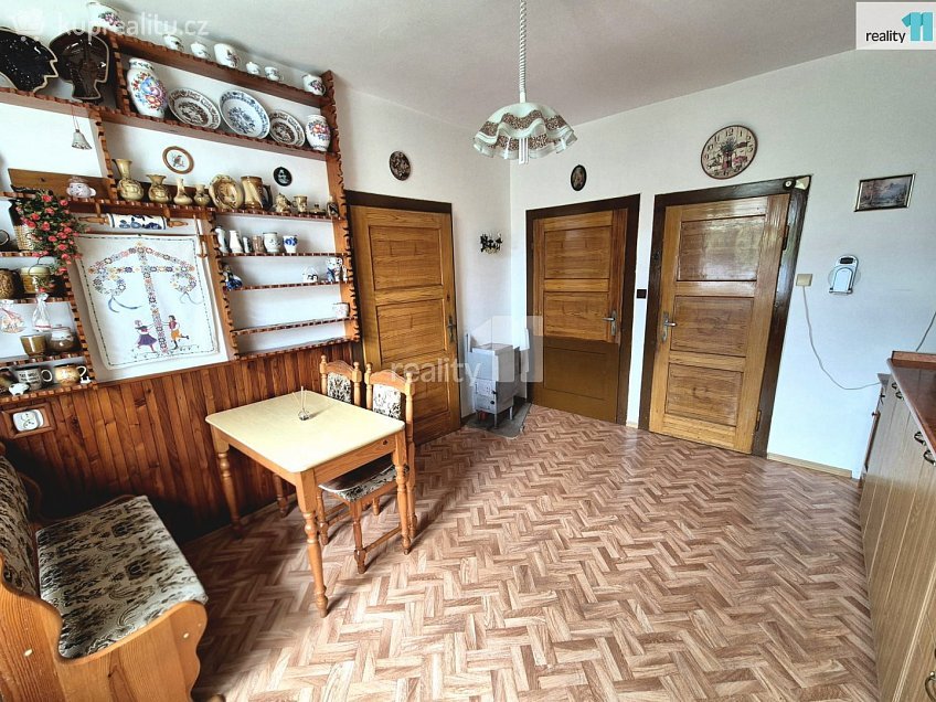 Prodej  rodinného domu 147 m^2 K Parku, Plesná 