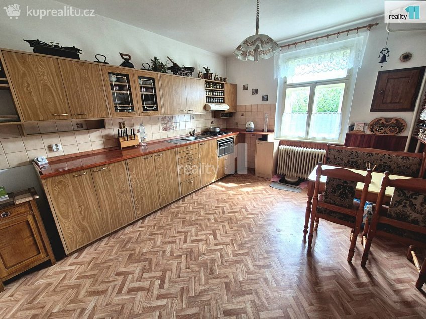 Prodej  rodinného domu 147 m^2 K Parku, Plesná 