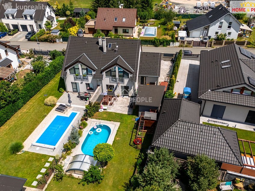 Prodej  rodinného domu 150 m^2 Dlouhá, Sulice 