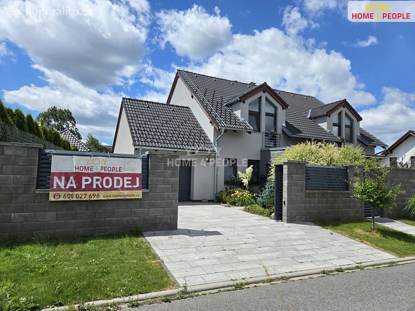 Prodej  rodinného domu 150 m^2 Dlouhá, Sulice 