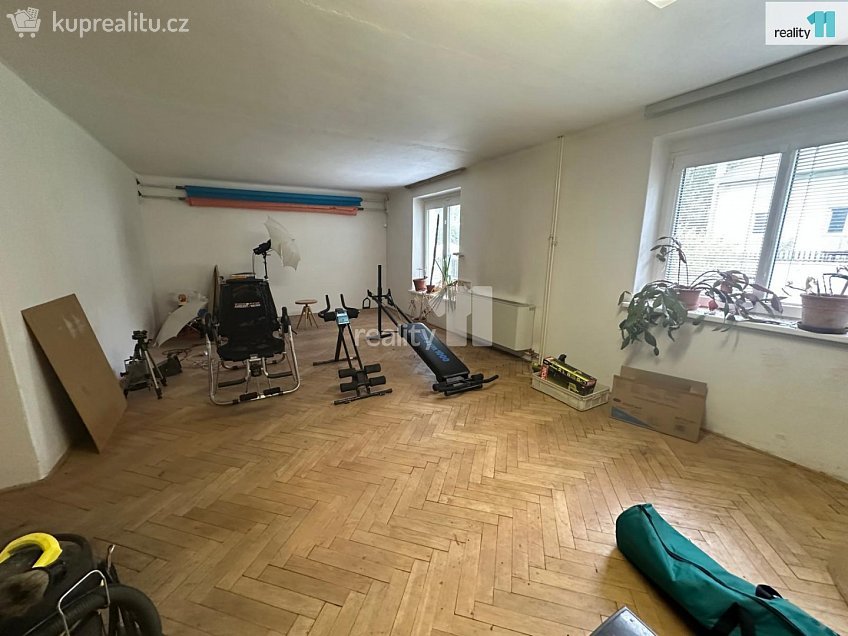 Prodej  rodinného domu 495 m^2 Jezerní, Stráž pod Ralskem 