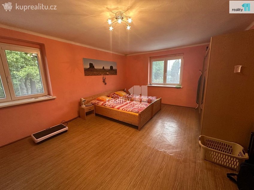 Prodej  rodinného domu 495 m^2 Jezerní, Stráž pod Ralskem 