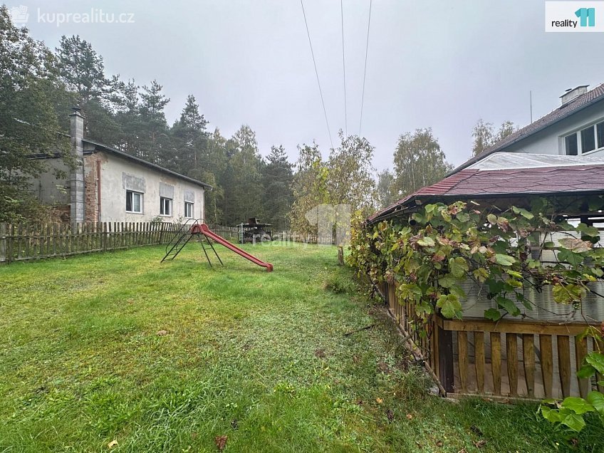 Prodej  rodinného domu 495 m^2 Jezerní, Stráž pod Ralskem 