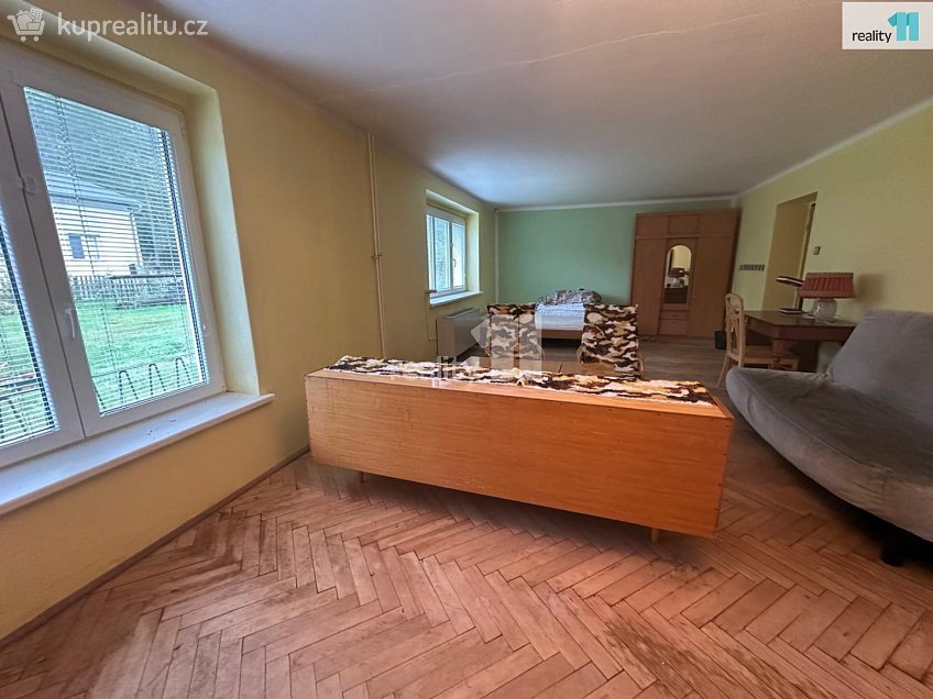 Prodej  rodinného domu 495 m^2 Jezerní, Stráž pod Ralskem 