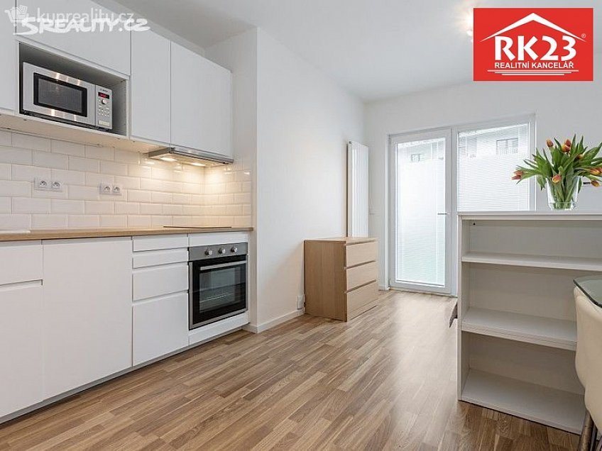 Pronájem bytu 1+kk 24 m^2 Novovysočanská 2509, Praha 