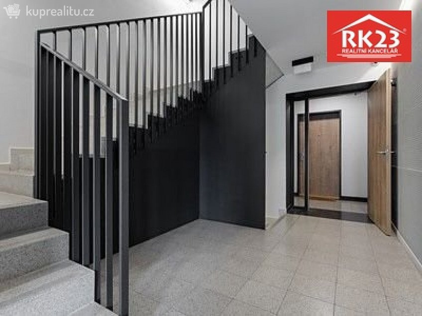 Pronájem bytu 1+kk 24 m^2 Novovysočanská 2509, Praha 