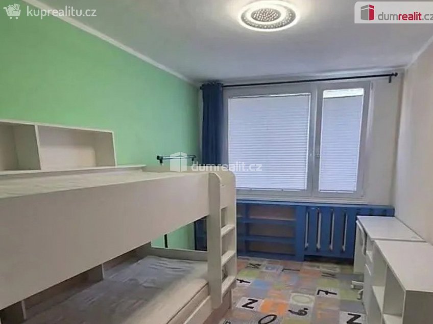 Pronájem bytu 4+kk 78 m^2 Pavlíkova, Praha 12 