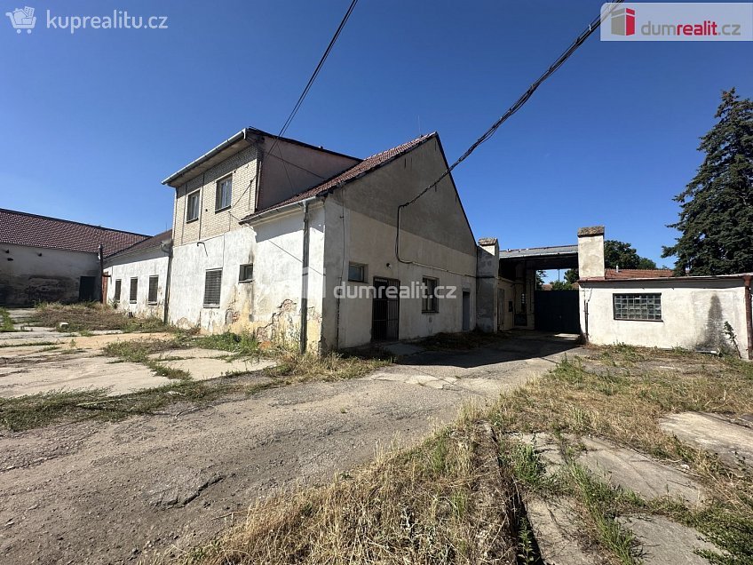 Pronájem  výrobních prostor 292 m^2 Zahradní, Podivín 