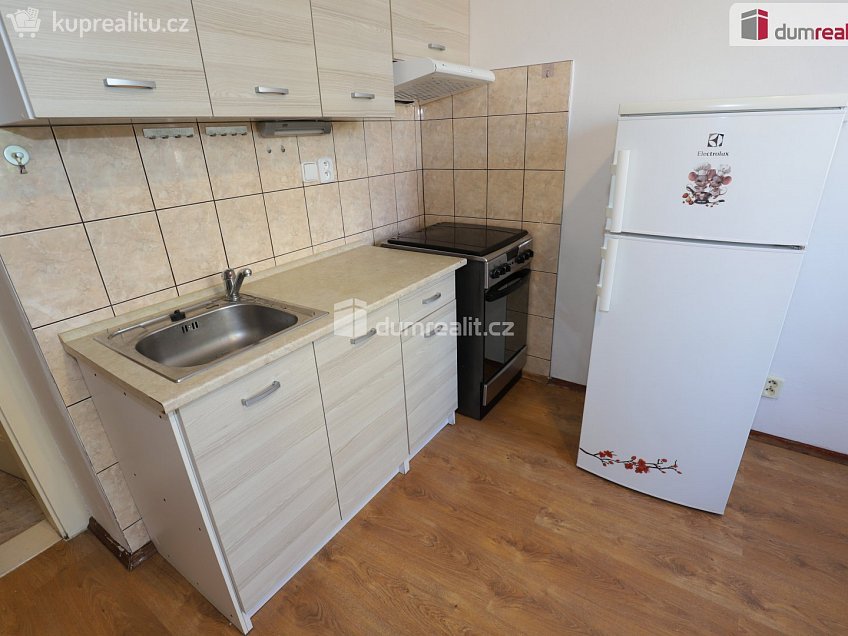 Pronájem bytu 2+kk 42 m^2 Ke Krči, Praha 4 