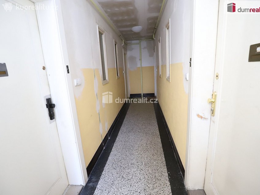 Pronájem bytu 2+kk 42 m^2 Ke Krči, Praha 4 