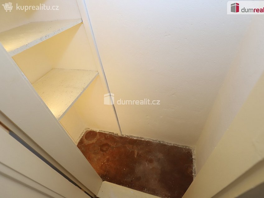 Pronájem bytu 2+kk 42 m^2 Ke Krči, Praha 4 