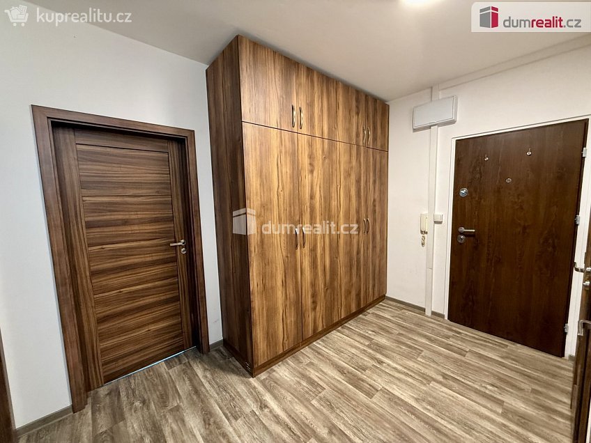 Prodej bytu 4+1 83 m^2 Bezejmenná, Mariánské Lázně 
