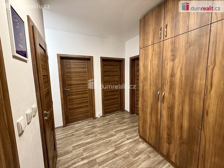 Prodej bytu 4+1 83 m^2 Bezejmenná, Mariánské Lázně 