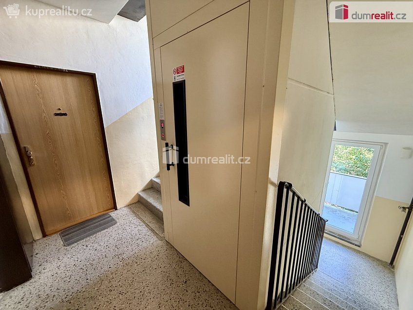 Prodej bytu 4+1 83 m^2 Bezejmenná, Mariánské Lázně 