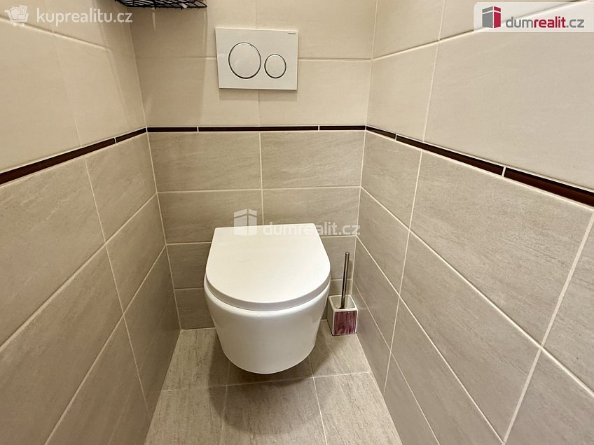 Prodej bytu 4+1 83 m^2 Bezejmenná, Mariánské Lázně 