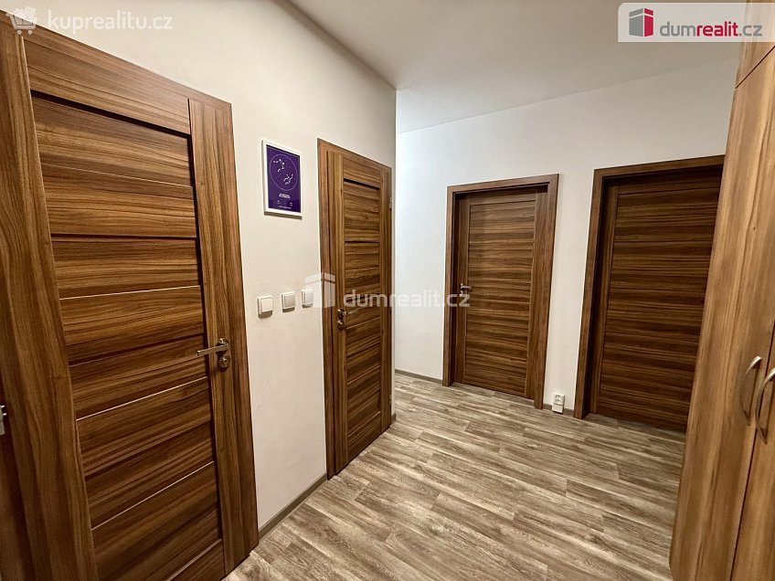 Prodej bytu 4+1 83 m^2 Bezejmenná, Mariánské Lázně 