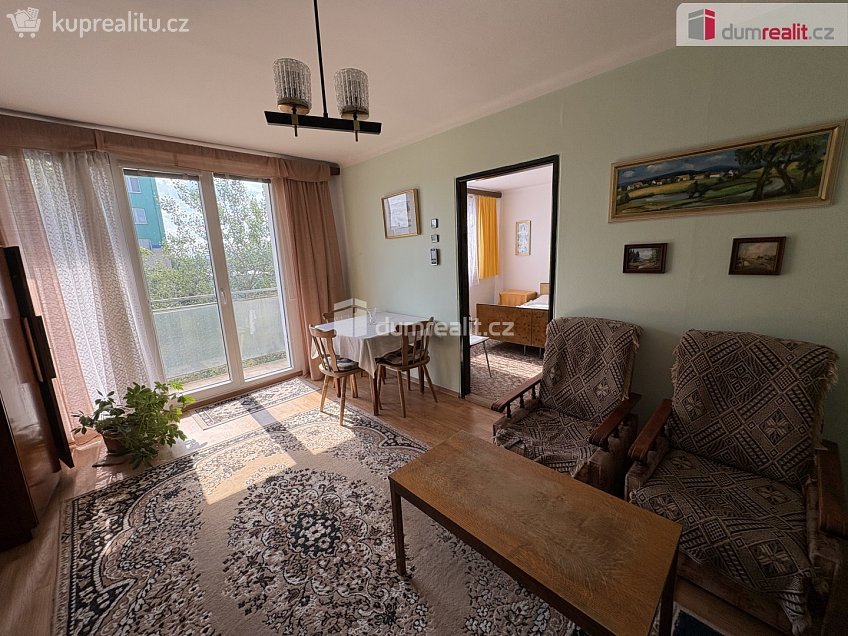 Prodej bytu 3+1 65 m^2 Zahradní, Strakonice 