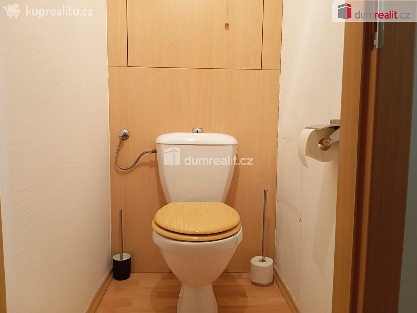 Pronájem bytu 3+1 70 m^2 Průběžná, České Budějovice 