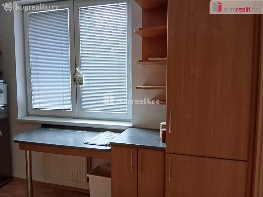 Pronájem bytu 3+1 70 m^2 Průběžná, České Budějovice 