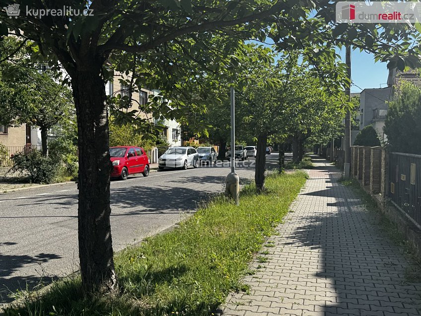 Pronájem  vily 290 m^2 Na Okrouhlíku, Pardubice 