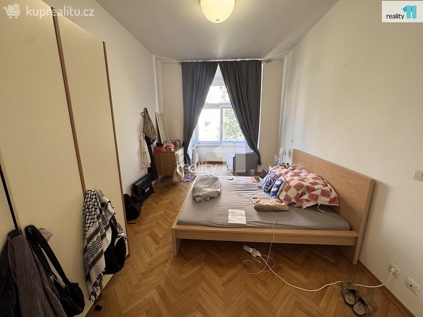 Pronájem bytu 3+kk 83 m^2 Křižíkova, Praha 8 