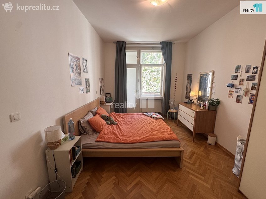 Pronájem bytu 3+kk 83 m^2 Křižíkova, Praha 8 