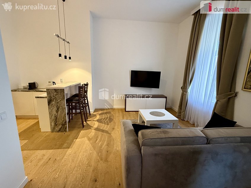 Pronájem bytu 2+kk 58 m^2 Ibsenova, Mariánské Lázně 