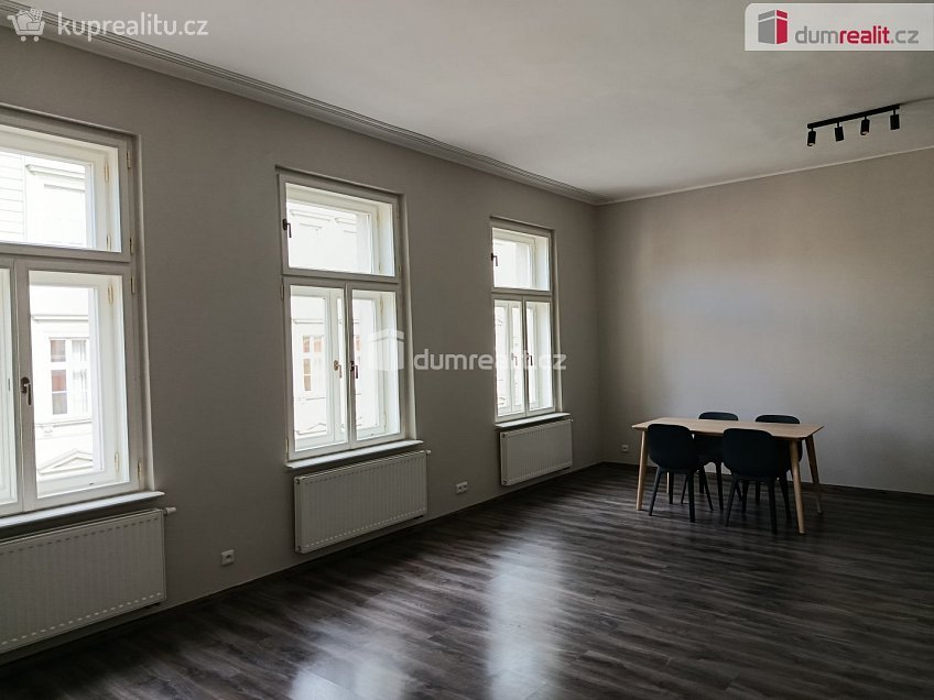 Pronájem bytu 3+kk 92 m^2 Svornosti, Praha 5 