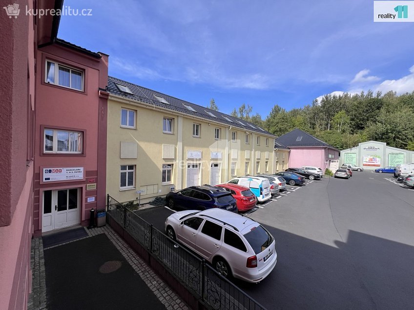 Pronájem  kanceláře 80 m^2 Chebská, Karlovy Vary 