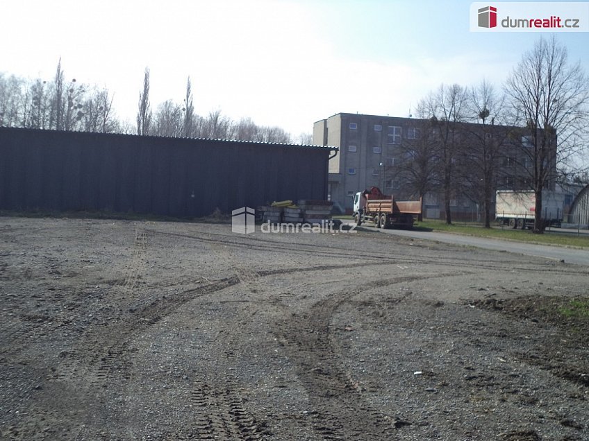 Pronájem  komerční reality 2000 m^2 Na Zbytkách, Staré Město 