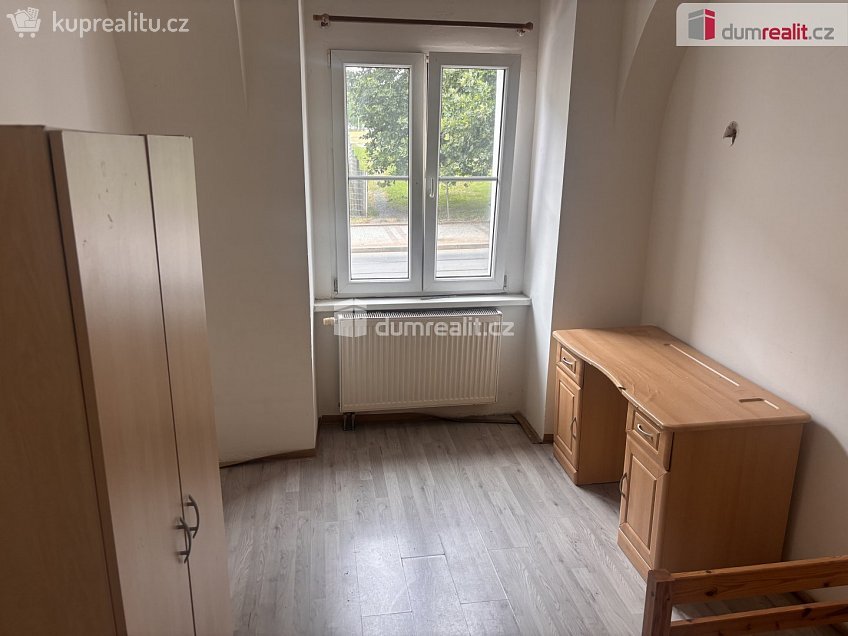 Pronájem bytu atypický 15 m^2 Zenklova, Praha 8 