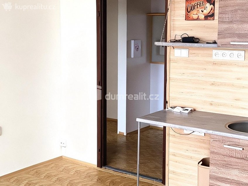 Pronájem bytu 2+kk 43 m^2 Na Kohoutě, Ústí nad Labem 