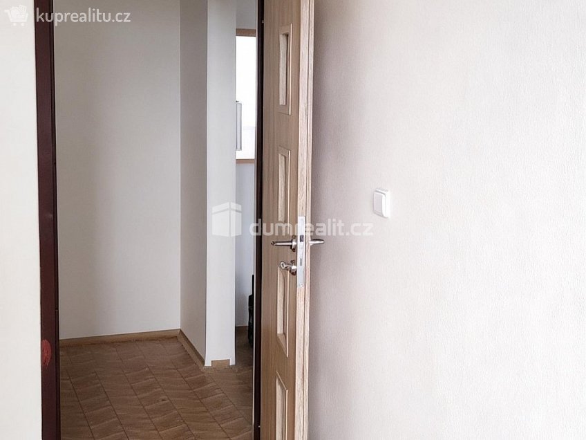 Pronájem bytu 2+kk 43 m^2 Na Kohoutě, Ústí nad Labem 