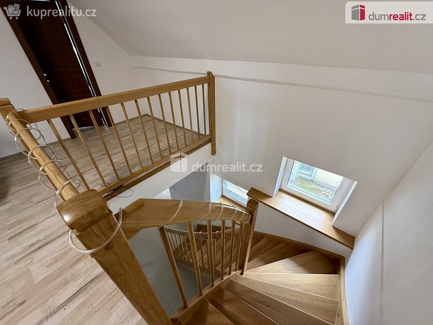 Prodej  rodinného domu 350 m^2 Sekerská, Drmoul 