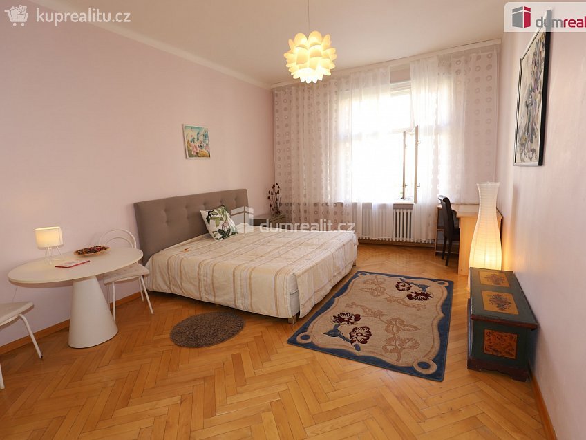 Pronájem bytu 4+kk 145 m^2 Kolínská, Praha 3 