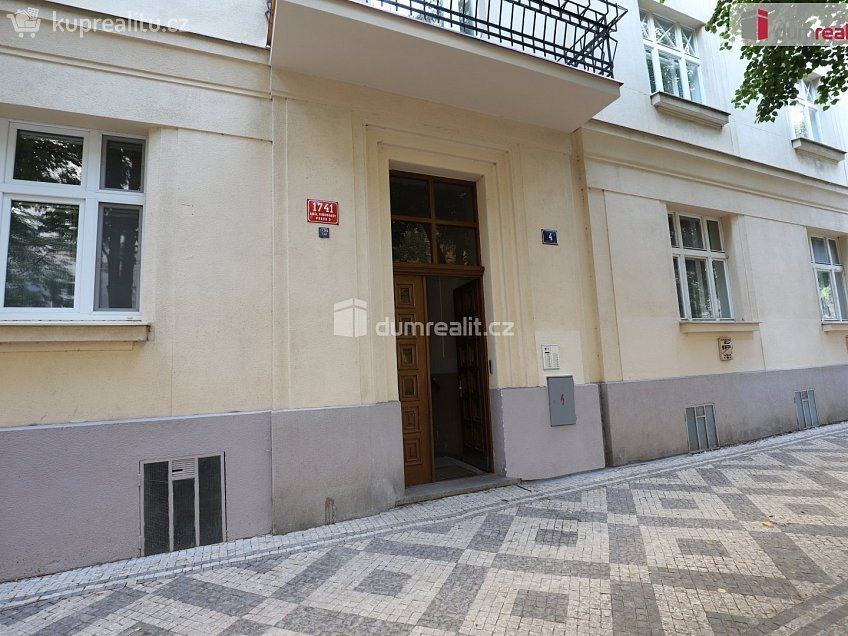 Pronájem bytu 4+kk 145 m^2 Kolínská, Praha 3 