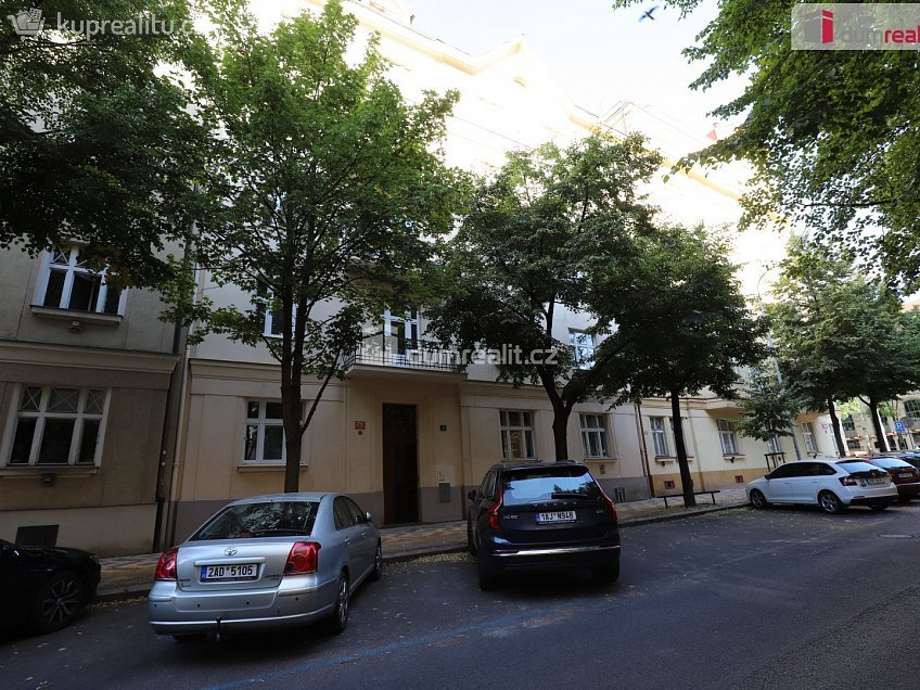 Pronájem bytu 4+kk 145 m^2 Kolínská, Praha 3 