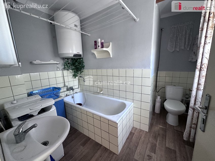 Prodej  rodinného domu 1002 m^2 Lošanská, Radovesnice I 