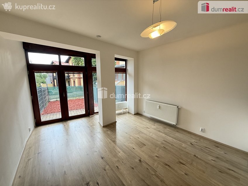 Pronájem bytu 1+kk 25 m^2 Budějovická, Praha 4 