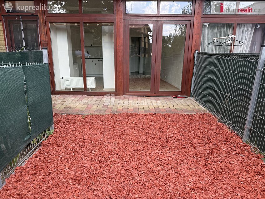 Pronájem bytu 1+kk 25 m^2 Budějovická, Praha 4 