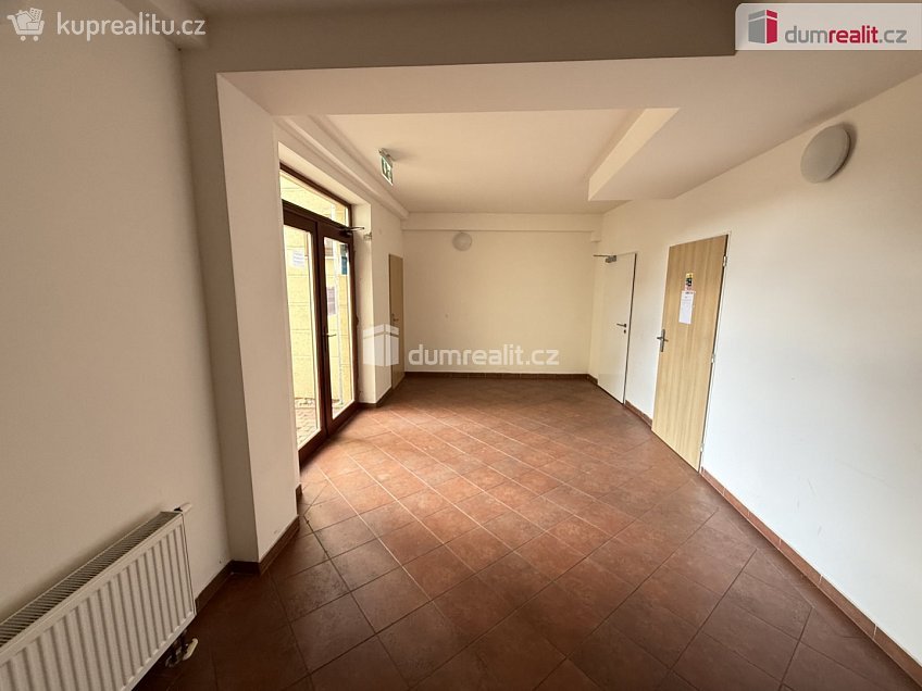 Pronájem bytu 1+kk 25 m^2 Budějovická, Praha 4 