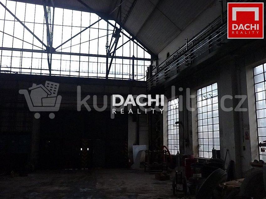 Pronájem  výrobních prostor 1800 m^2 Na Šibeníku, Olomouc 77900