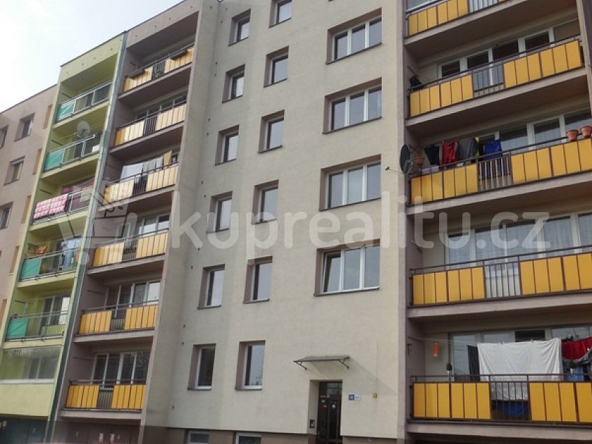 Prodej bytu 1+kk 30 m^2 Výškovická 192, Ostrava - Výškovice 